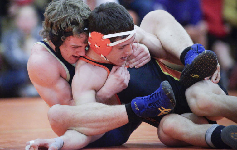 Wrestling: DV vs Corona